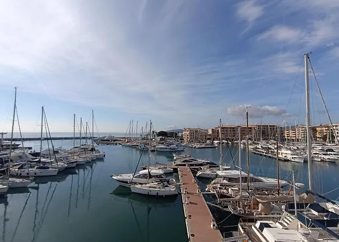Appartement Port D'attache-12 By Interhome Fréjus